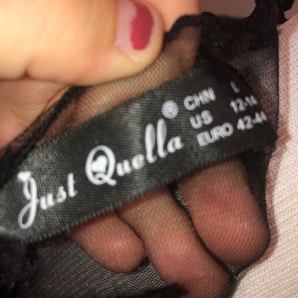 Star Patterned Mesh Cropped Tee - Picture 4 of 4